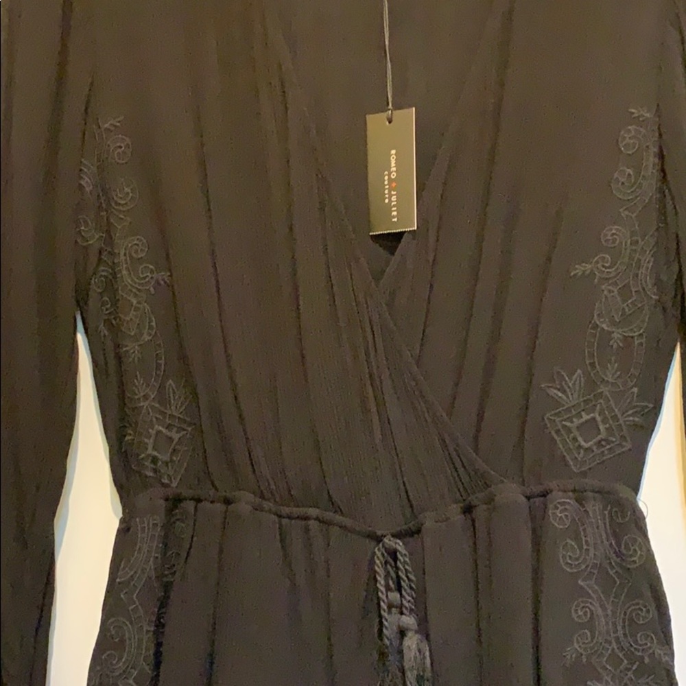 Romper - Picture 3 of 4